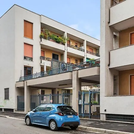 Milano-10 Minuti Ospedale Niguarda Lejlighed